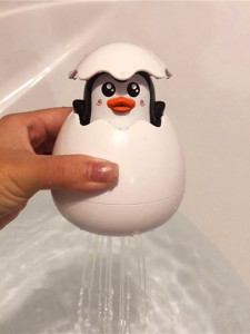 1pc Cartoon Penguin Kids Bath Toy