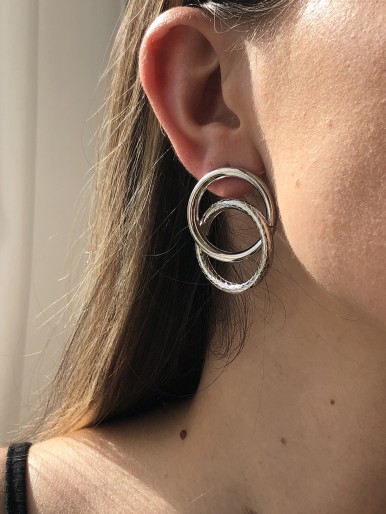 Hollow Out Round Earrings