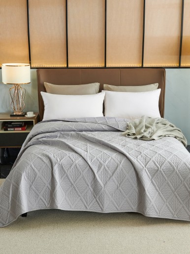 Plain Bedspread Quilt