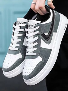 Two-tone leather sneakers