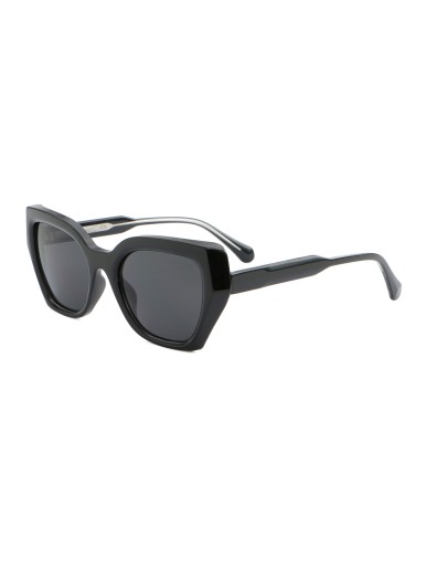 Women's sunglasses with large lenses