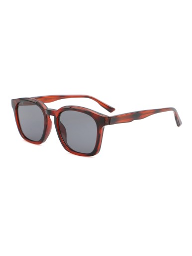 Women's sunglasses with large lenses