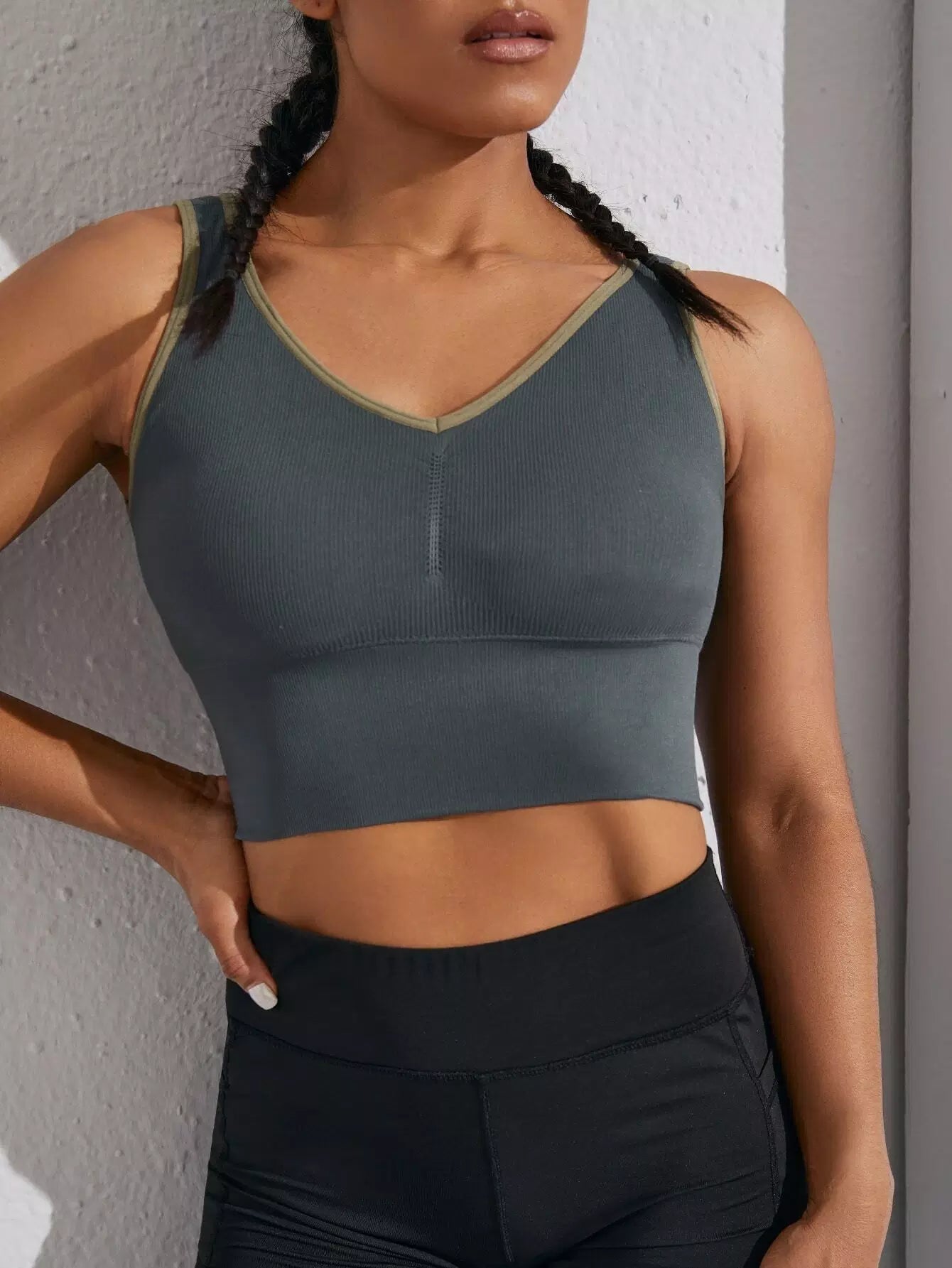 Medium Support Seamless Contrast Binding Sports Bra Beisat