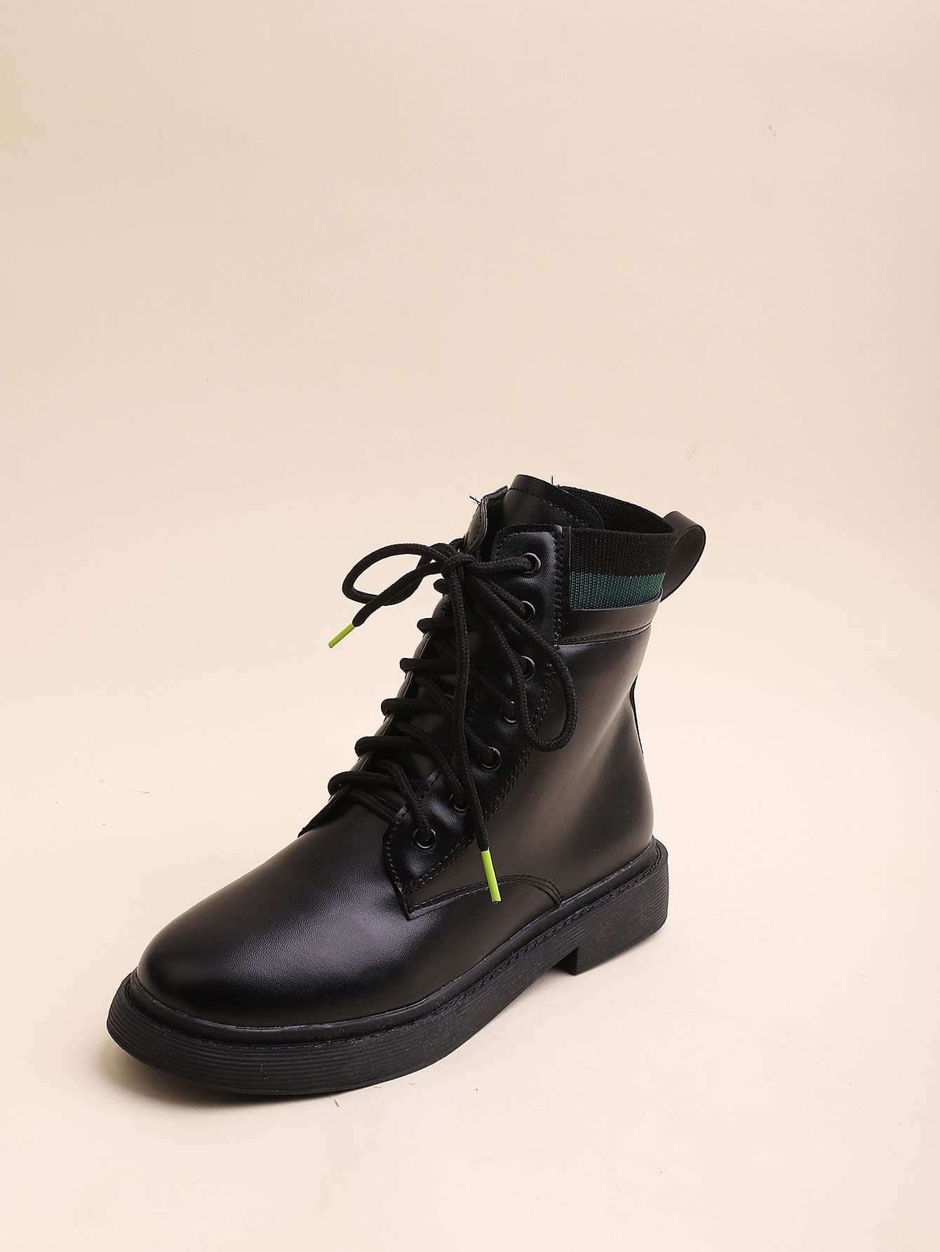 Round Toe Combat Boots Beisat